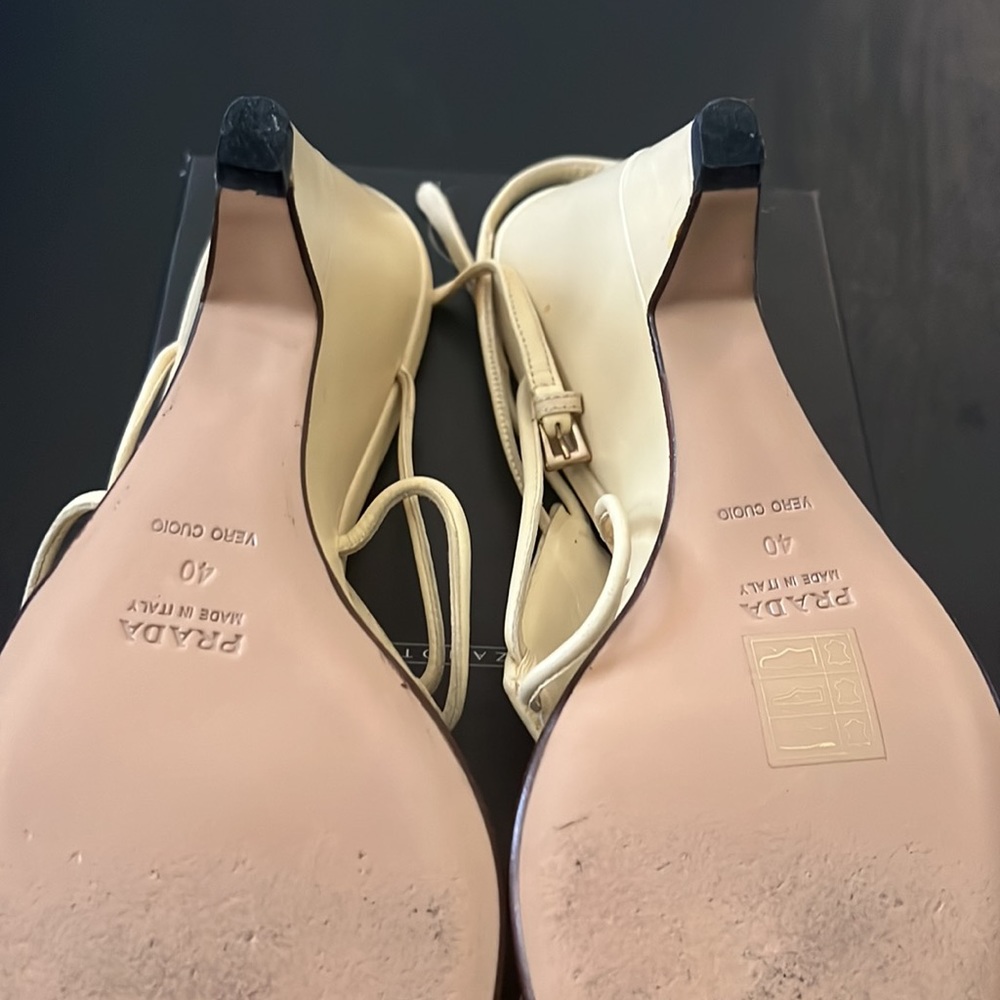 Prada heels - Picture 6 of 6